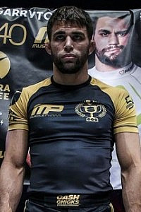 Garry Tonon